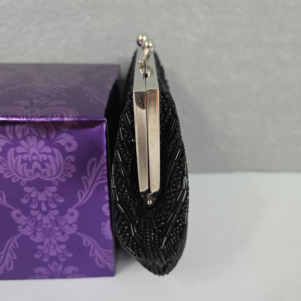 Antique Art Deco Black Beaded Clamshell Clutch Purse Snap Closure Chain Strap - Picture 4 of 14